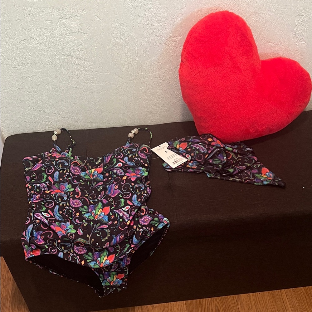 #1578** Nicole Miller Studio Colorful Floral Swimsuit/Sarong. Make An Offers - Picture 8 of 14